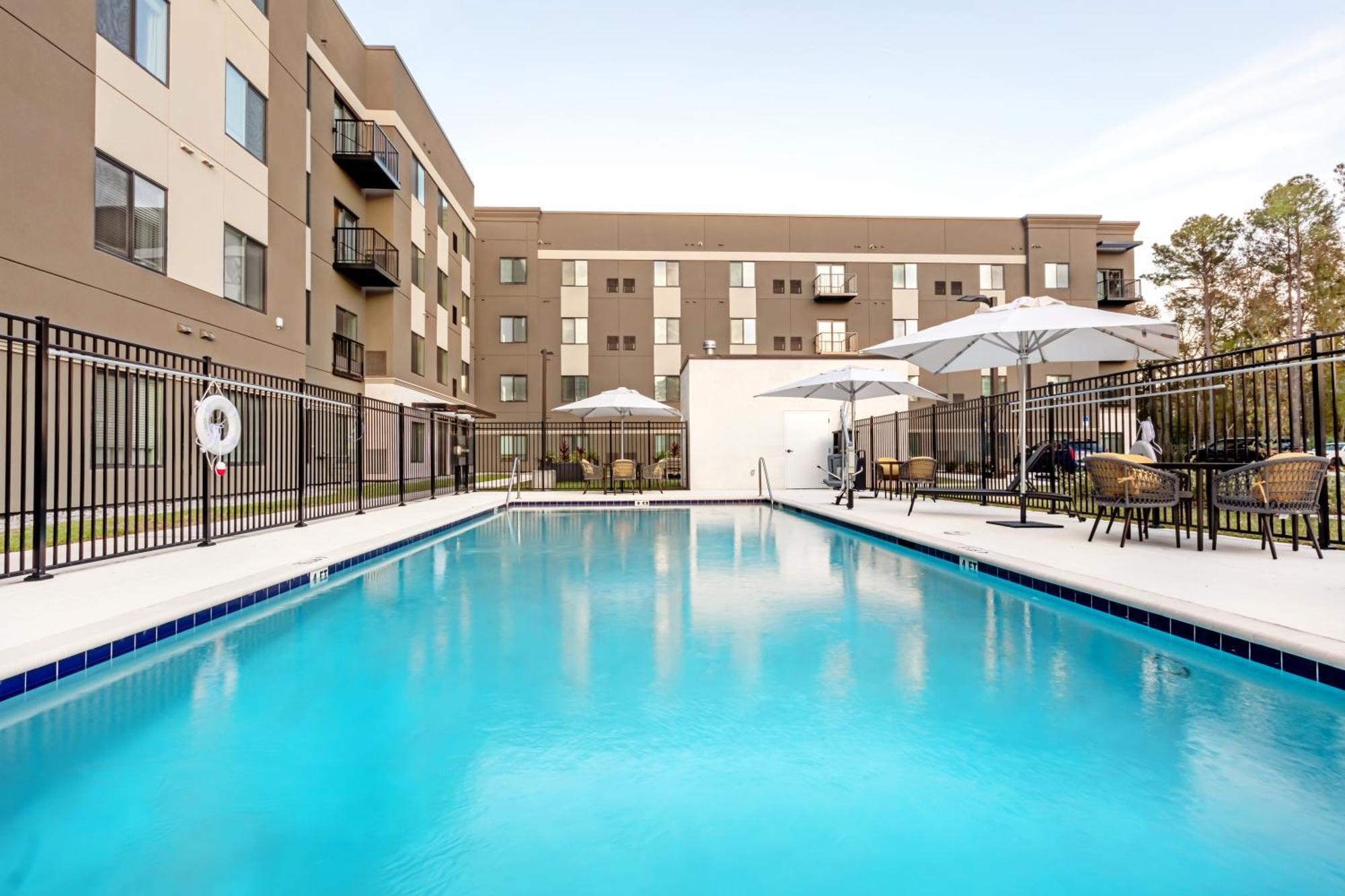 Waterwalk Extended Stay By Wyndham Jacksonville Deerwood Pk Exterior foto