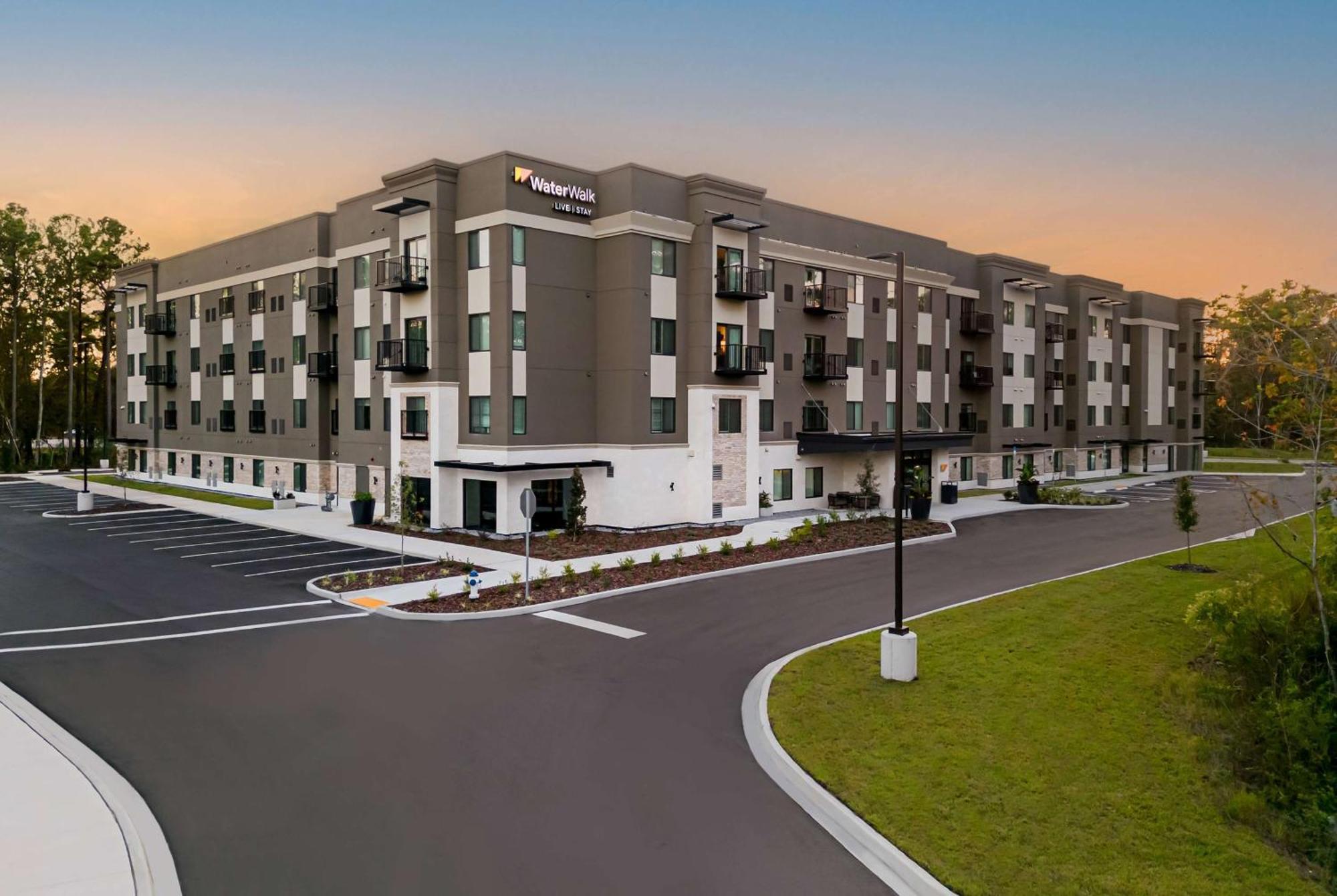 Waterwalk Extended Stay By Wyndham Jacksonville Deerwood Pk Exterior foto