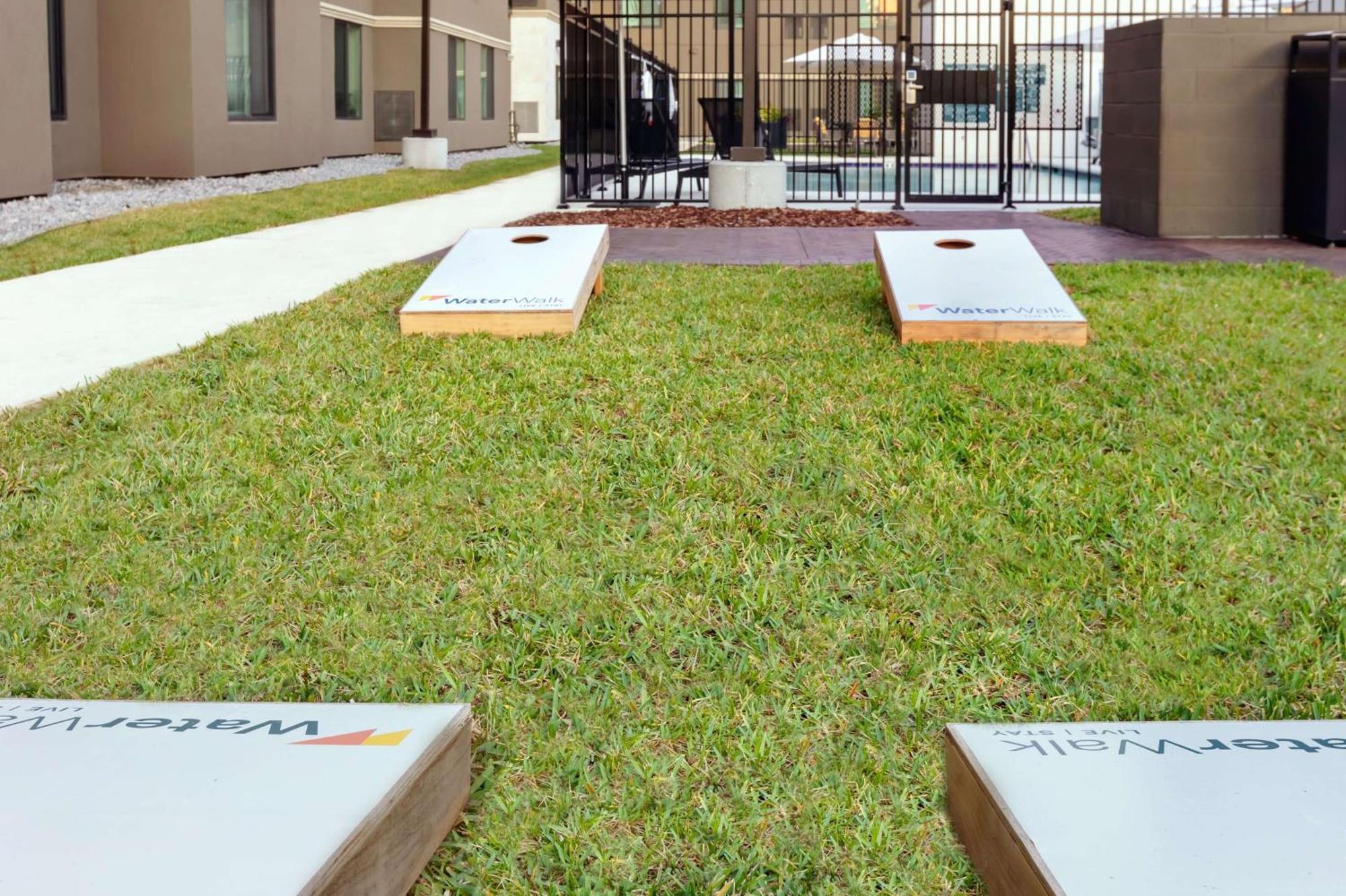 Waterwalk Extended Stay By Wyndham Jacksonville Deerwood Pk Exterior foto